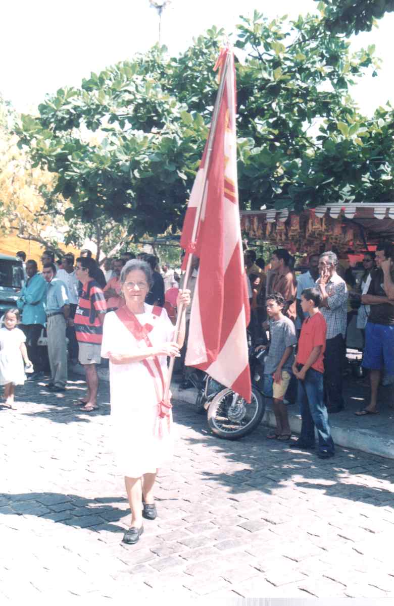 Tia Orora — guardiã das tradições de Macaúbas